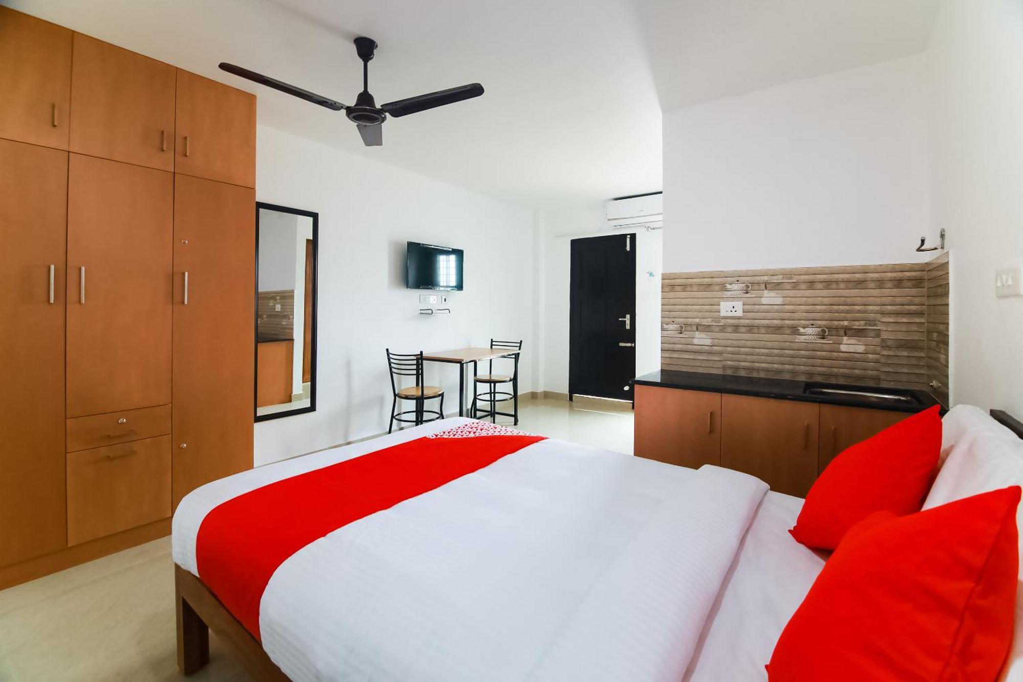 Modern Rooms Mundakāyam Esterno foto
